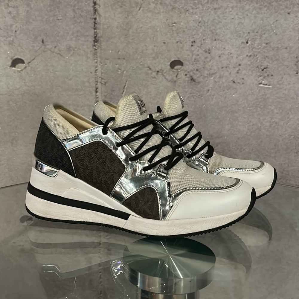 MICHAEL KORS LIV TRAINER Extreme Wedge Sneaker - HJ21C